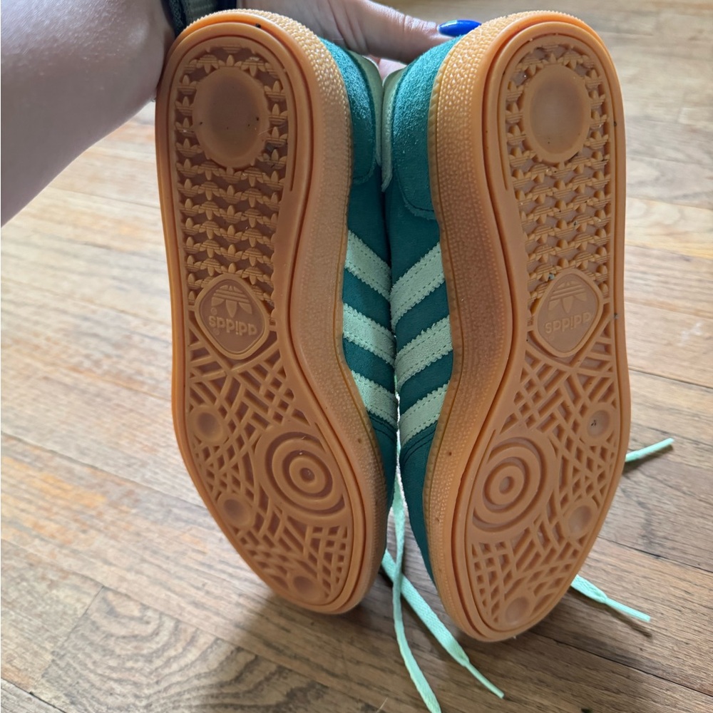 adidas Spezial Women's Teal & Mint Suede Sneakers. Pre/owned - Picture 5 of 7